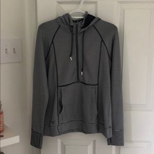 💠 Athleta Pullover